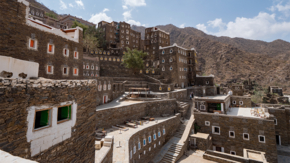 Saudi-Arabien Asir-Gebirge Rijal Almaa Foto iStock Matthew Starling